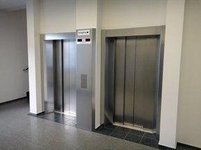 Bild: Fahrstühle vorhanden